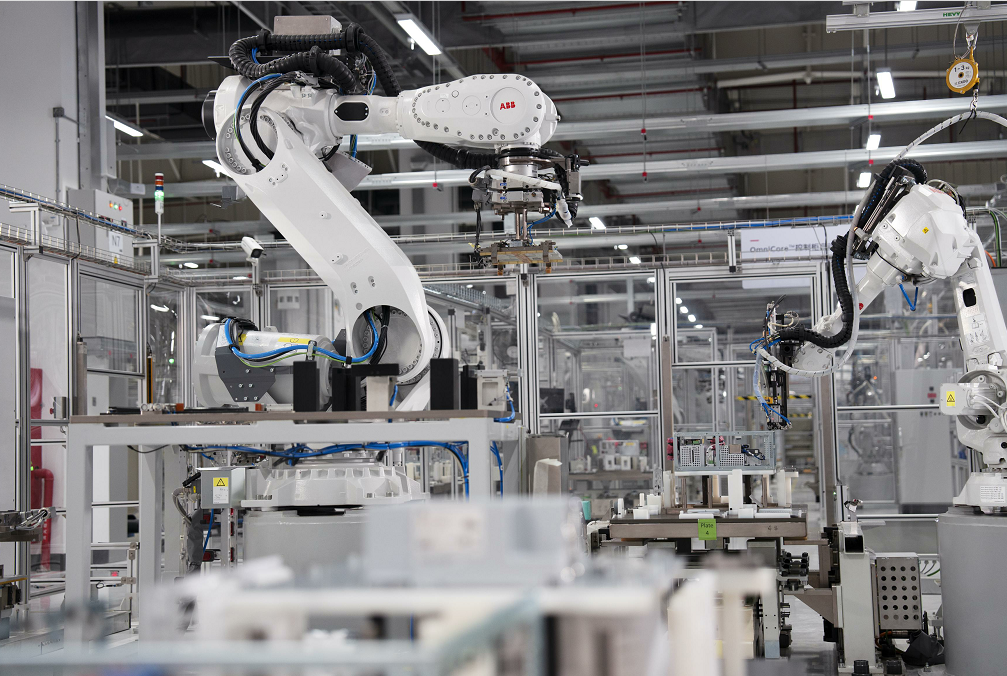投资1.5亿美元，ABB机器人超级工厂在浦东正式投产