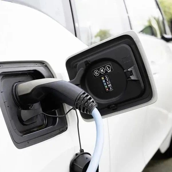 科莱恩：为电动汽车和电子产品提供更环保的阻燃剂
